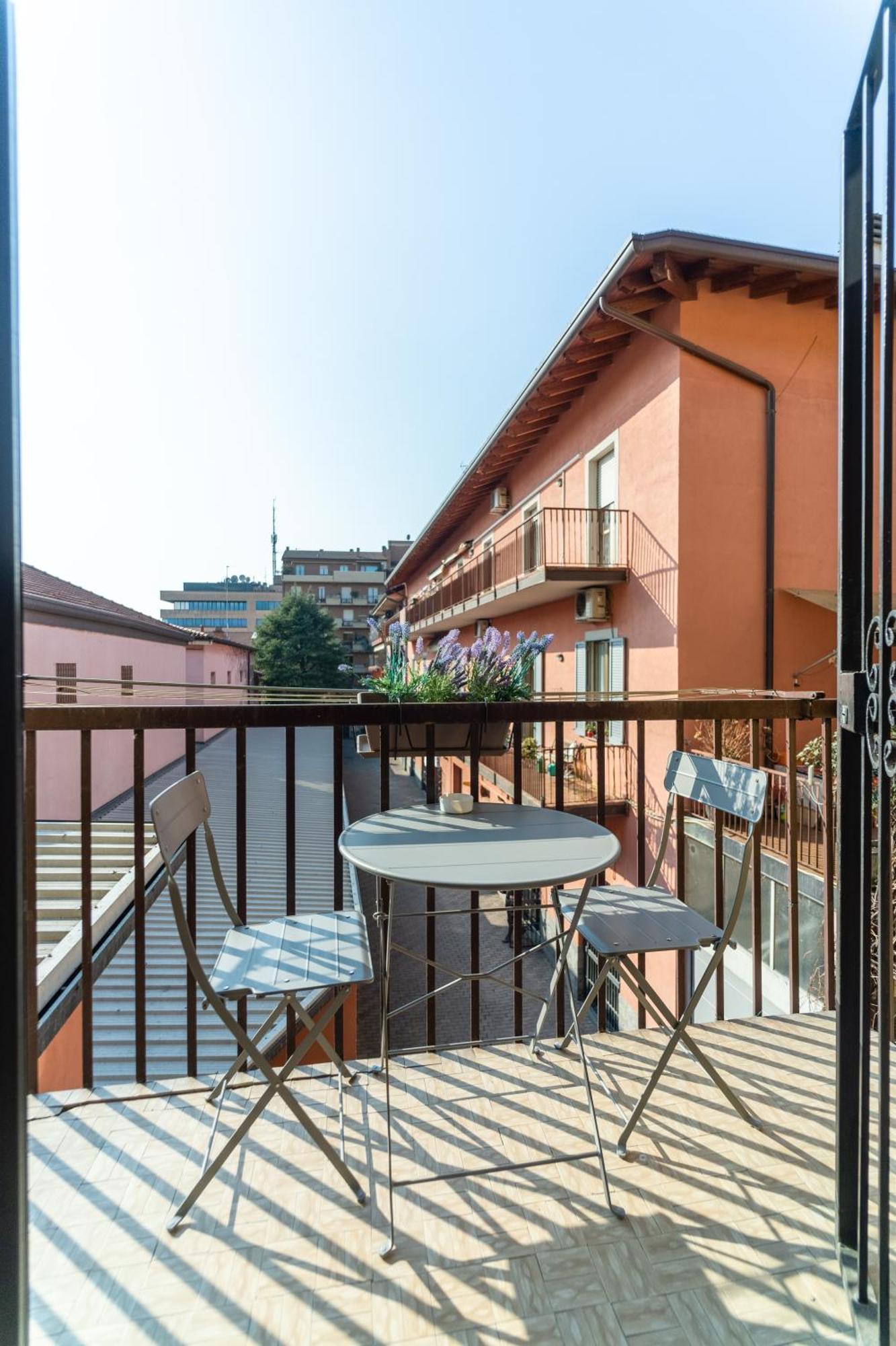 Grand Central 1845 - 2 Bedrooms Design Flat Bergamo Exterior foto